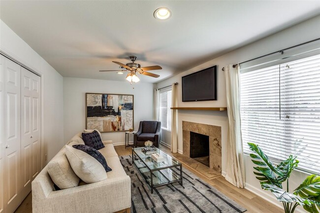 Building Photo - 1802 Harvey St