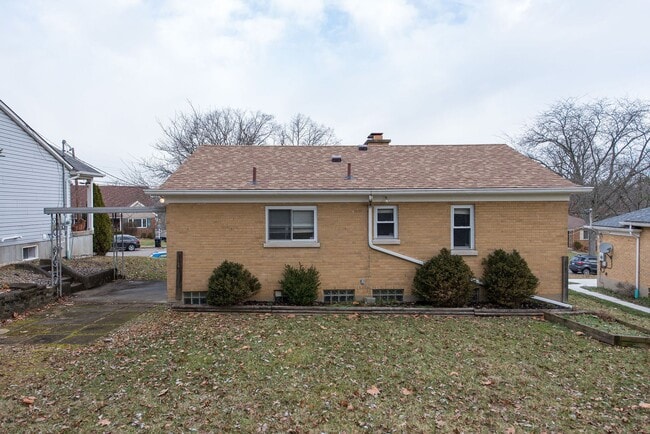 Building Photo - 3031 Irvella Pl