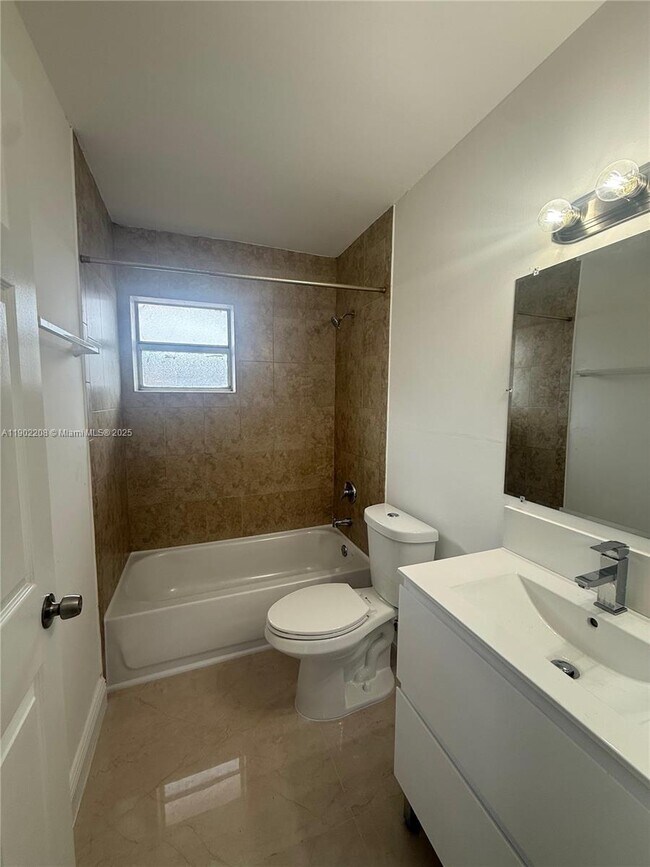 Building Photo - 5461 W 24th Ave