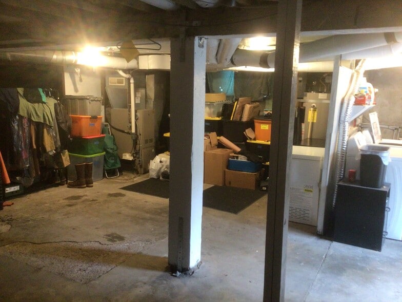 Building Photo - 1615 SE 37th Ave