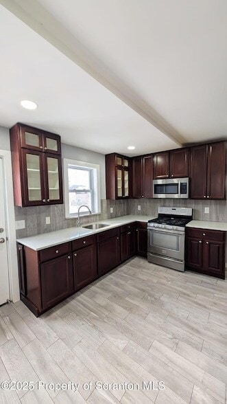 Building Photo - 124 Willow St