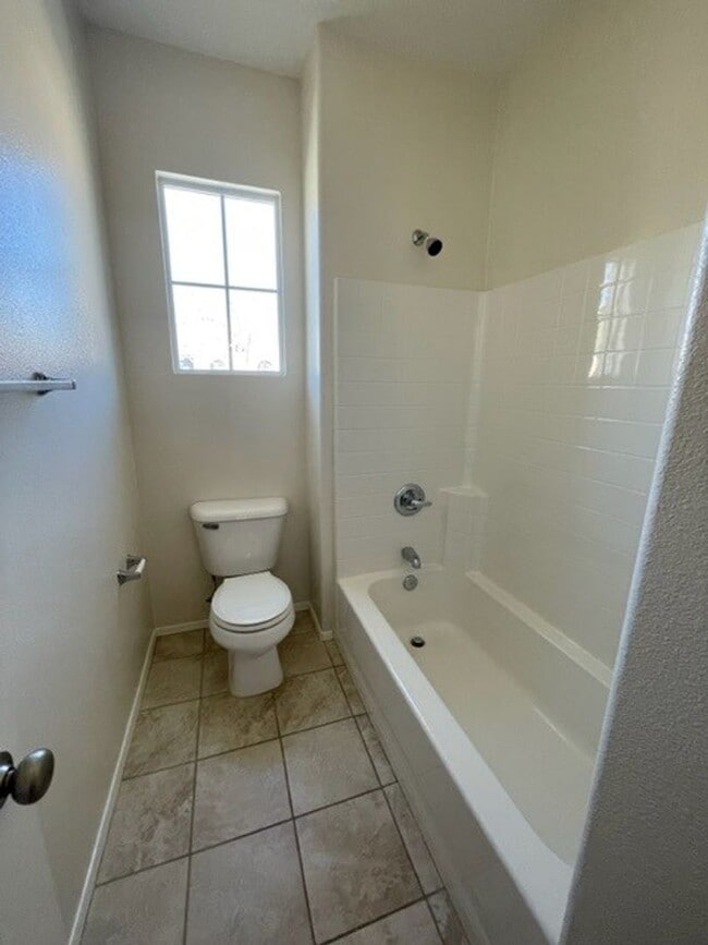 Building Photo - Stunning Home in a Desirable Gated Community