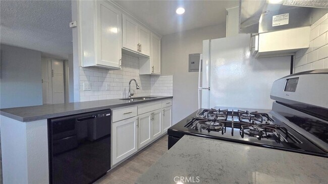 Building Photo - 17102 Emerald Ln