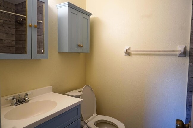 Building Photo - 668 Georgia Ave