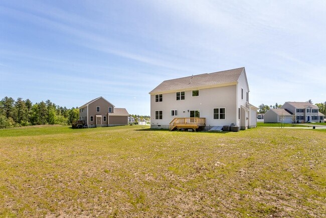 Building Photo - 42 Magnolia Way