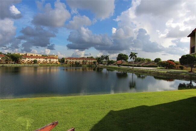 Building Photo - 8520 SW 149th Ave