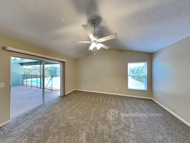 Building Photo - 5425 Windbrush Dr