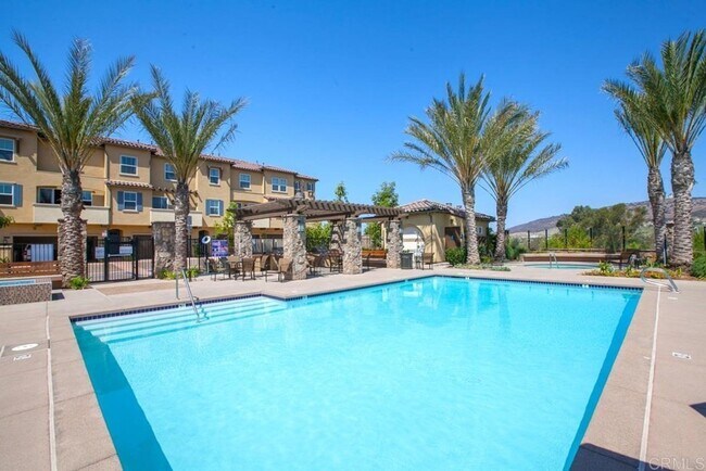 Building Photo - Spacious 2 Bedroom + Office/Den Townhome in Beautiful San Marcos, CA