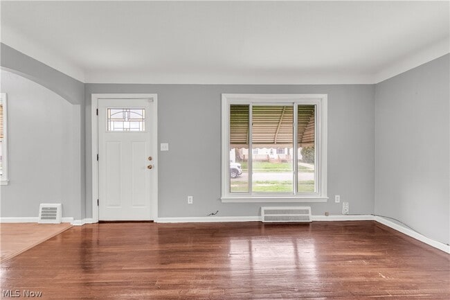 Building Photo - 20751 Goller Ave