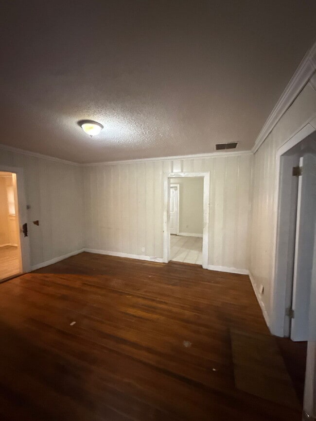 Building Photo - 719 Craft Rd