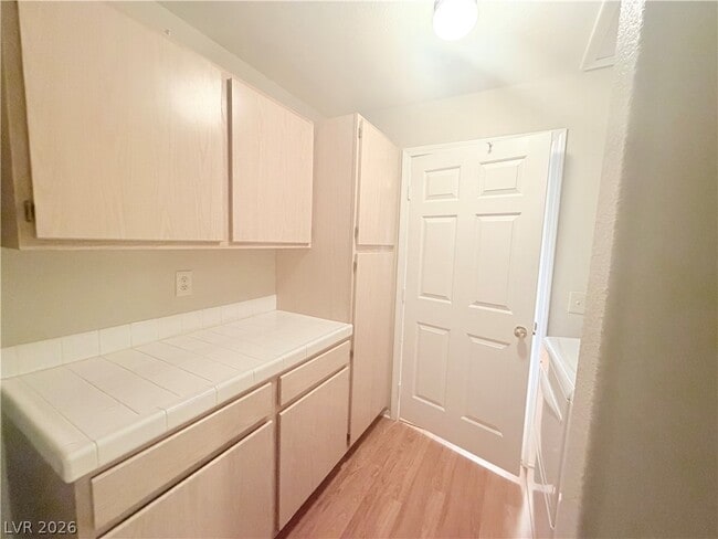 Building Photo - 7061 Roscoe Ave