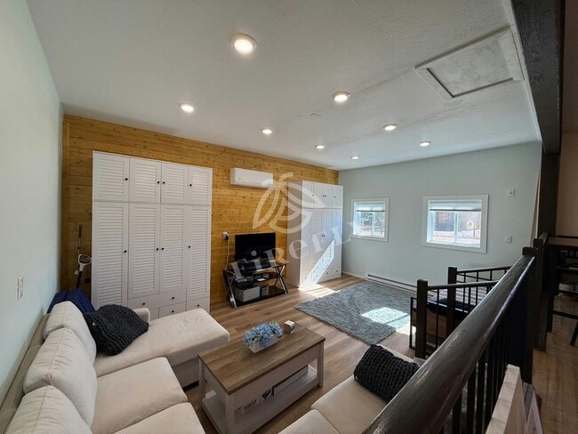 Building Photo - 2248 Sitgreaves Dr