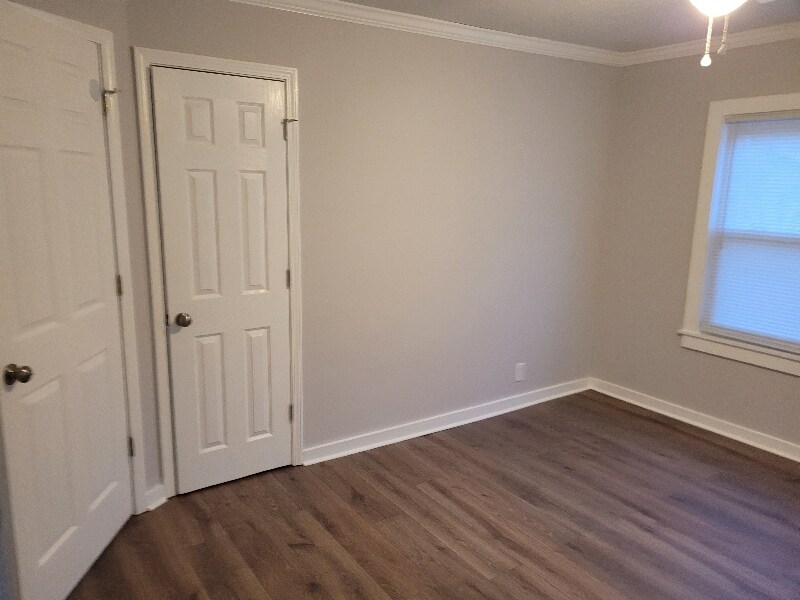 Building Photo - 1407 Whitsett St