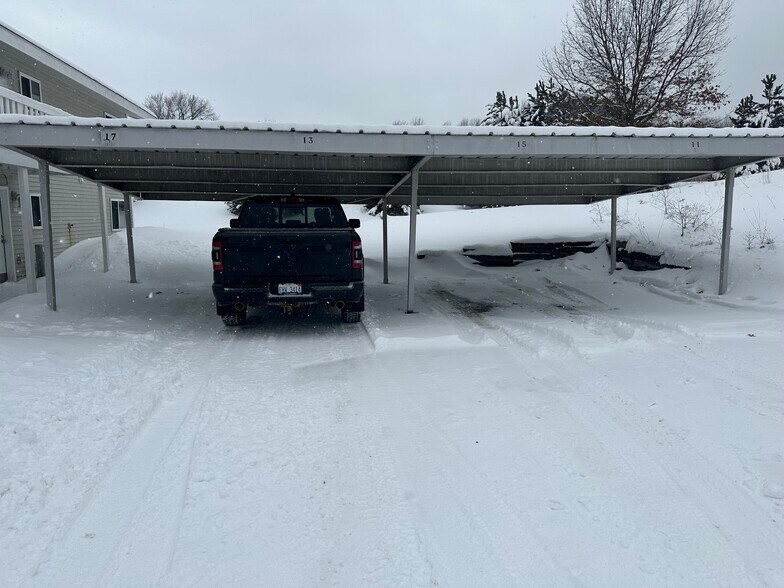 Building Photo - 3333 Mahoney Dr