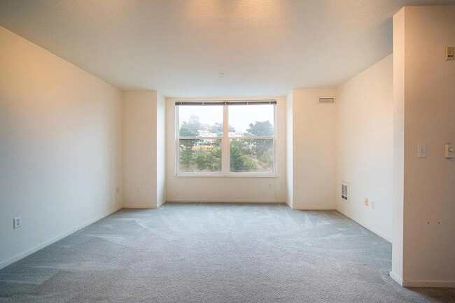 Building Photo - 8200 Oceanview Terrace