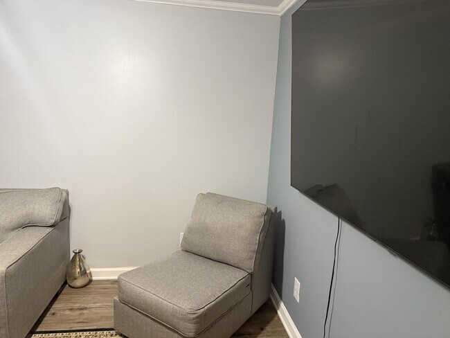 Building Photo - 15255 Streamside Ct