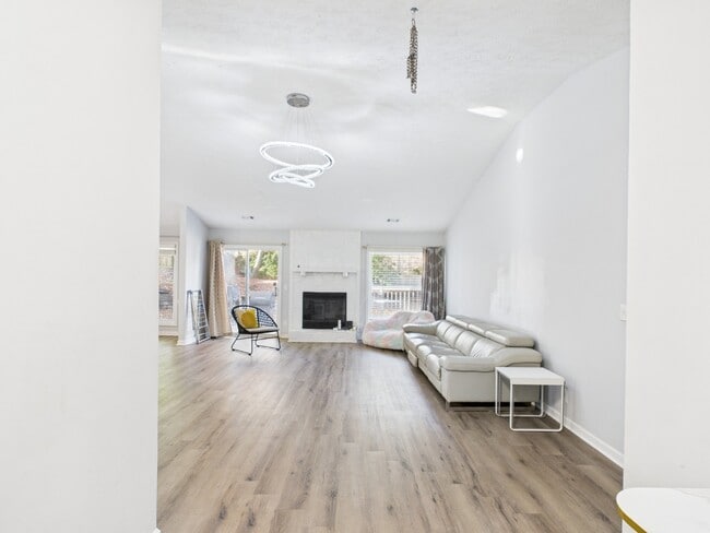 Building Photo - Beautiful Ranch Home for Rent – Top Schools, Prime Location!