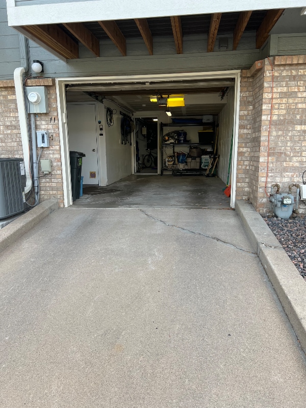 Building Photo - 8743 W Cornell Ave