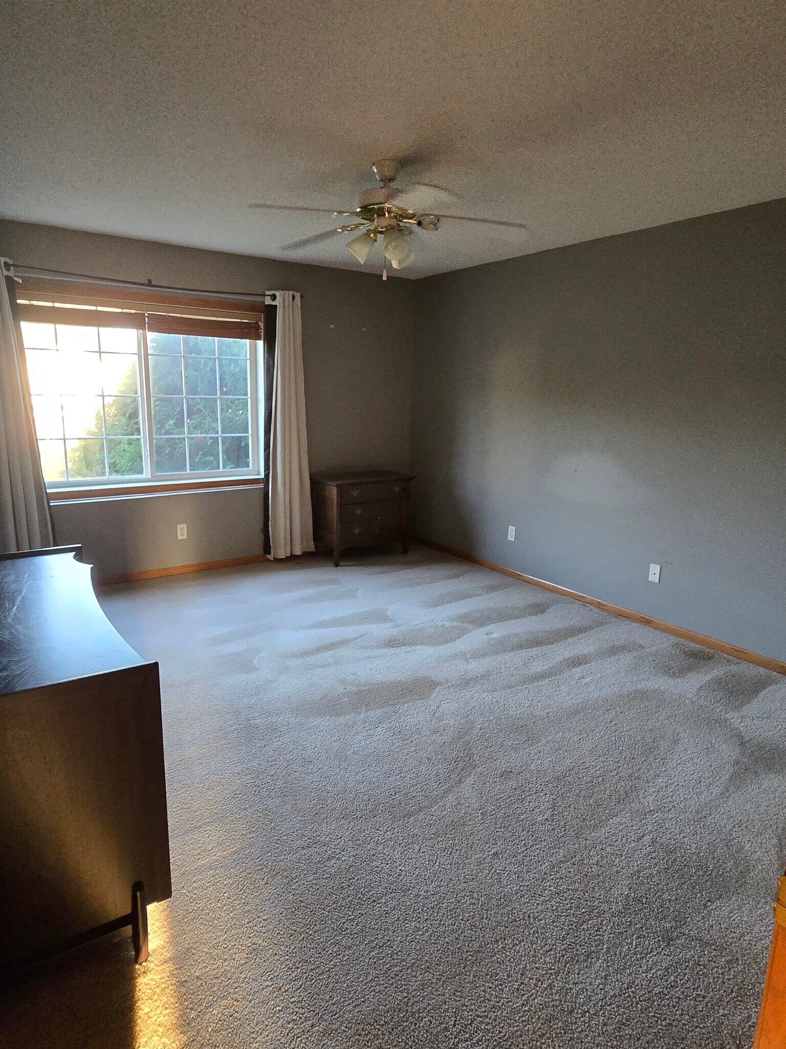 Building Photo - 15655 Finch Ave