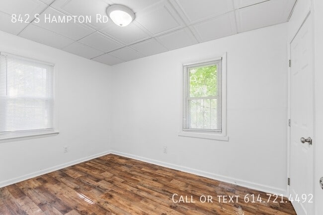 Building Photo - 842 S Hampton Rd