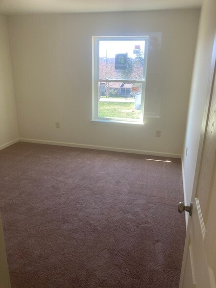 Building Photo - 151 Franklin St