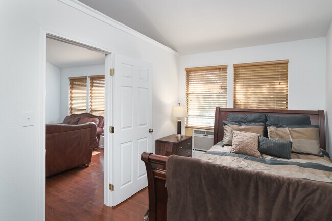 Building Photo - A slice of the Texas Hill Country - 1 Bedroom, 1 Bathroom with large back deck!