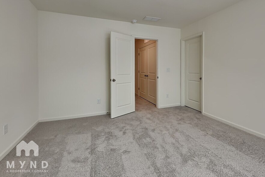 Building Photo - 3005 Fulong Dr
