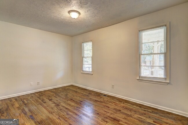 Building Photo - 4090 Knotty Oak Trail