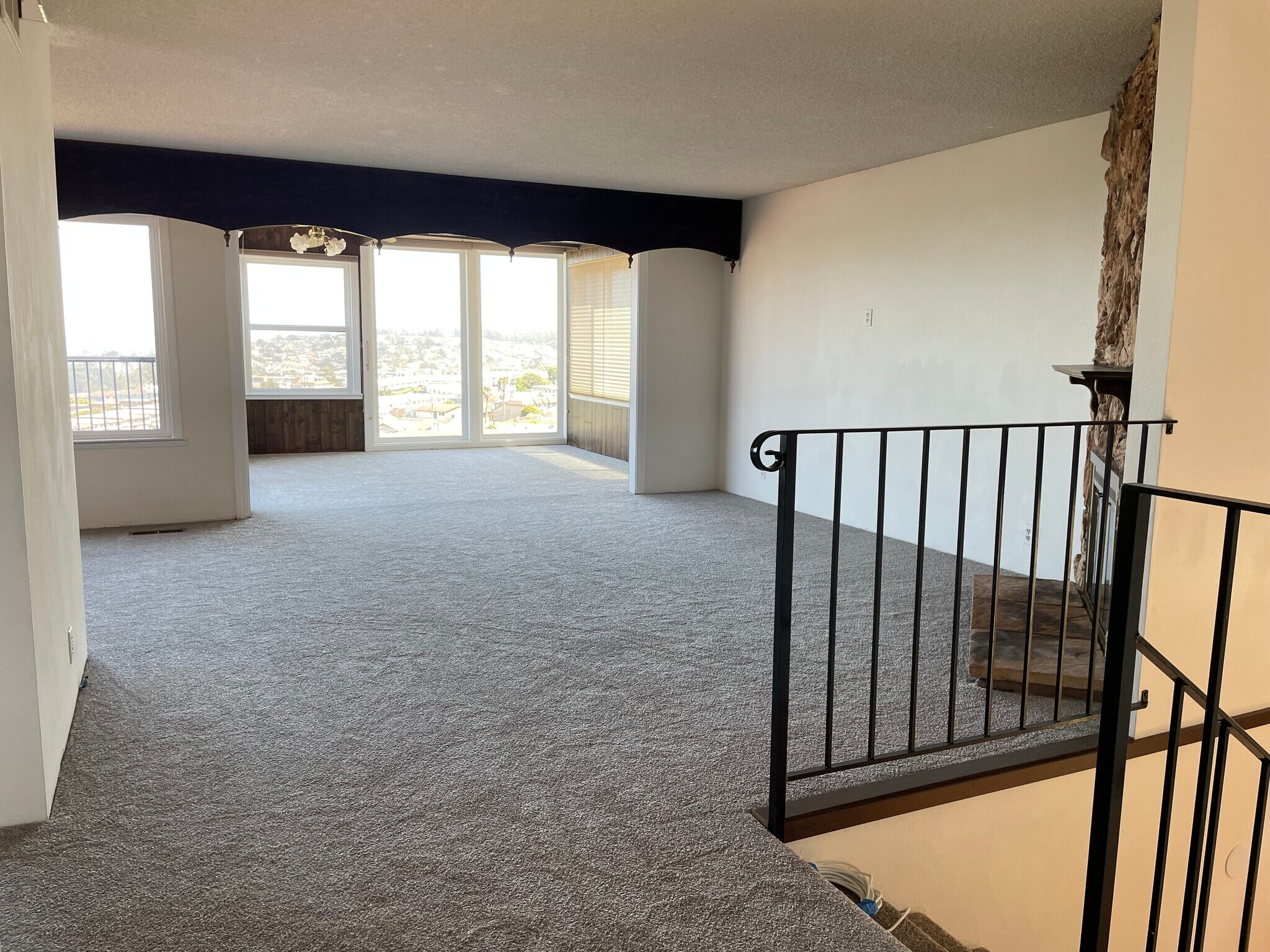 Building Photo - 515 Verducci Dr