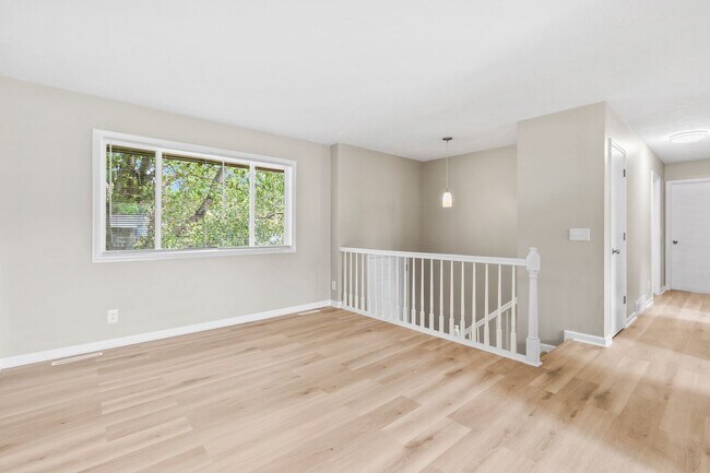 Building Photo - 5106 N 128th St