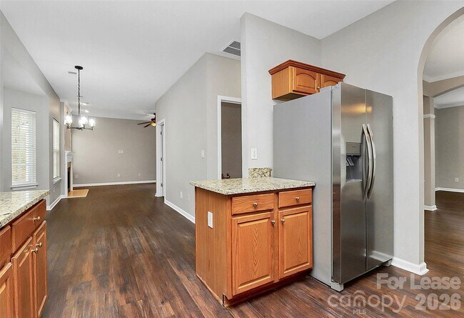 Building Photo - 6939 Brachnell View Dr