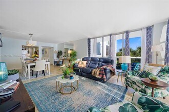 Building Photo - 20515 E Country Club Dr