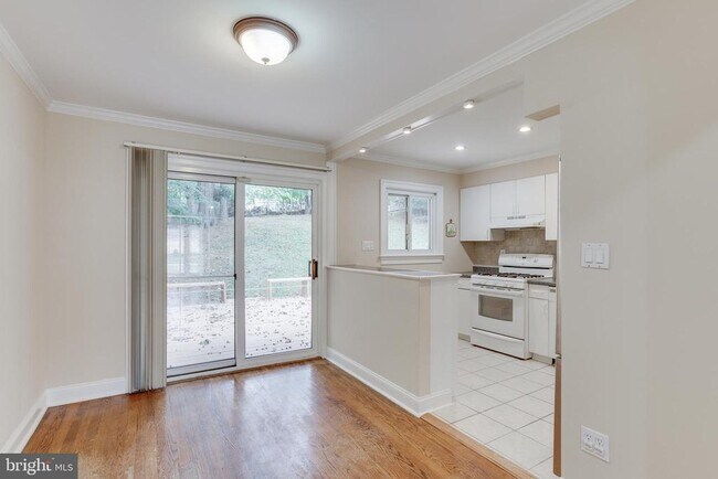 Building Photo - 12909 Grenoble Dr
