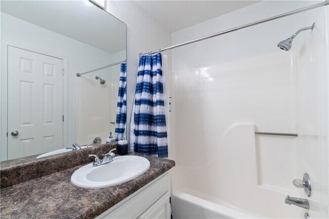 Building Photo - 14813 Dutchmans Dr