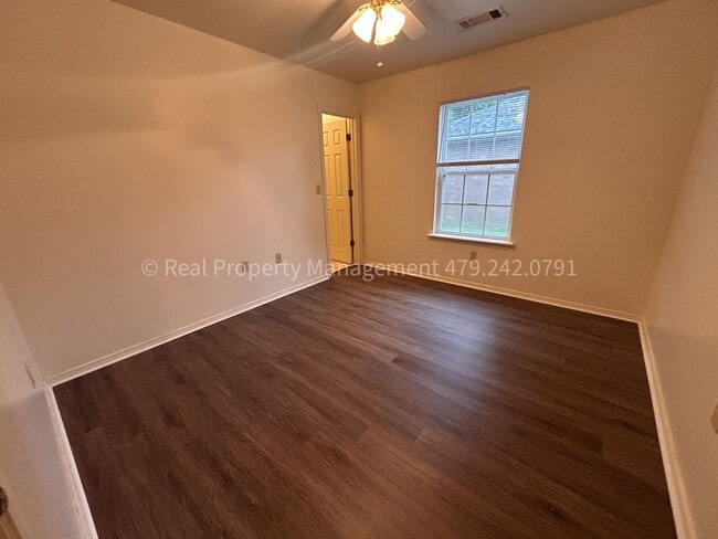 Building Photo - 1431 Brazil Ave