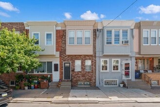 Building Photo - 2609 E Ontario St