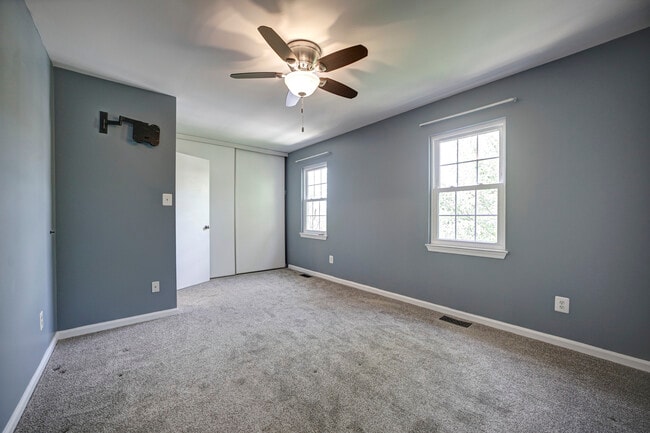 Building Photo - 13711 Flowing Brook Ct