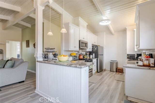 Building Photo - 1432 Ave H 15