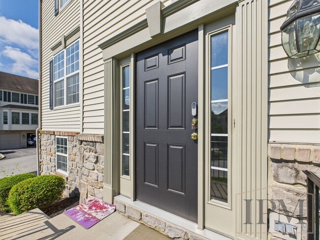Building Photo - Available Now - 3 Bedroom Home in Dallasto...