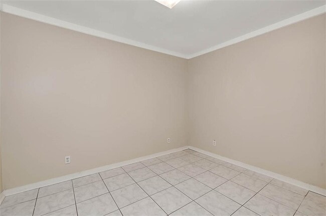 Building Photo - 2908 Mimosa Rd