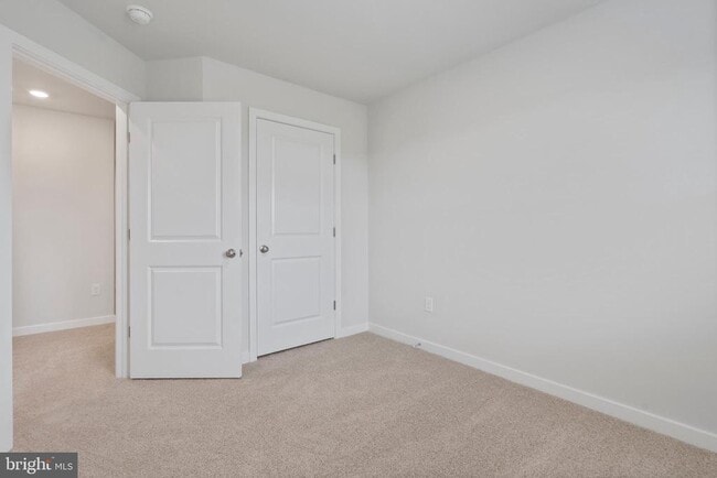 Building Photo - 16639 Green Glade Dr