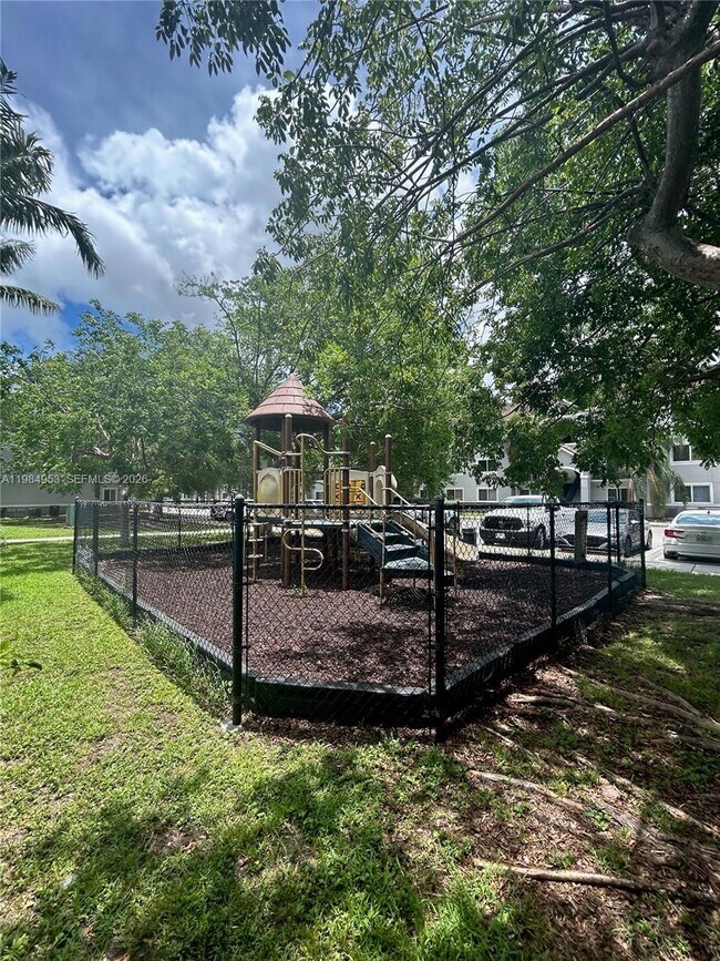 Building Photo - 15470 SW 284th St