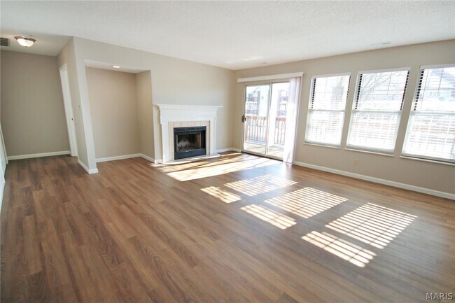 Building Photo - 324 Shirley Ridge Dr