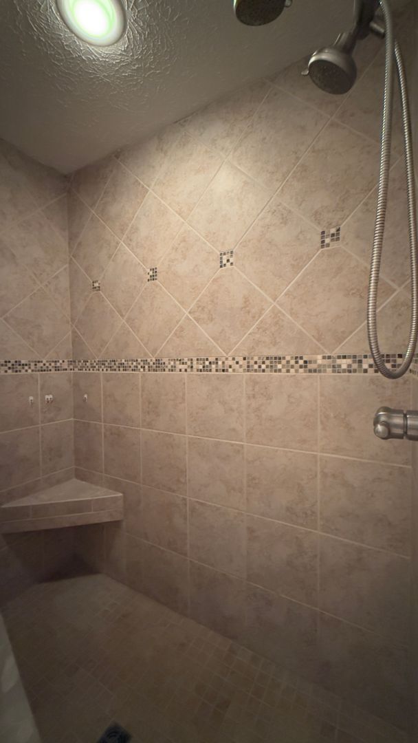 Building Photo - Updated 4-Bedroom Gem in West Lafayette – ...