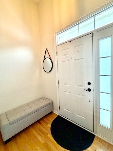 Building Photo - 362 Broadmoor Ln