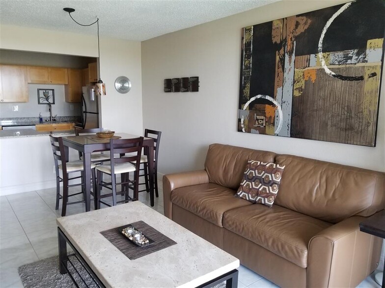 Building Photo - 1830 Embassy Dr