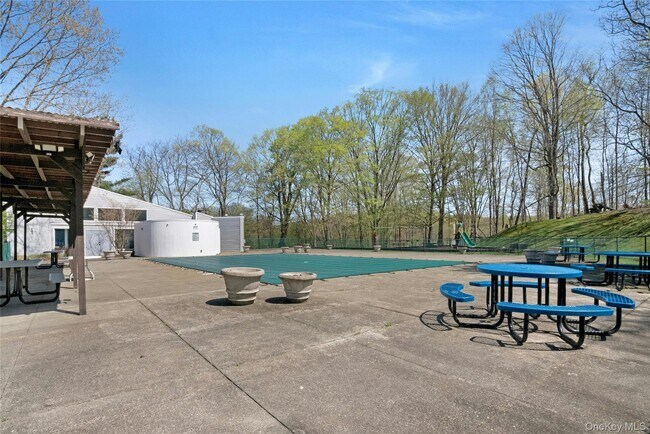 Building Photo - 208 Harris Rd