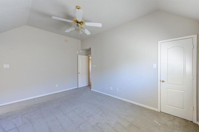 Building Photo - 19230 Canyon Bay Dr