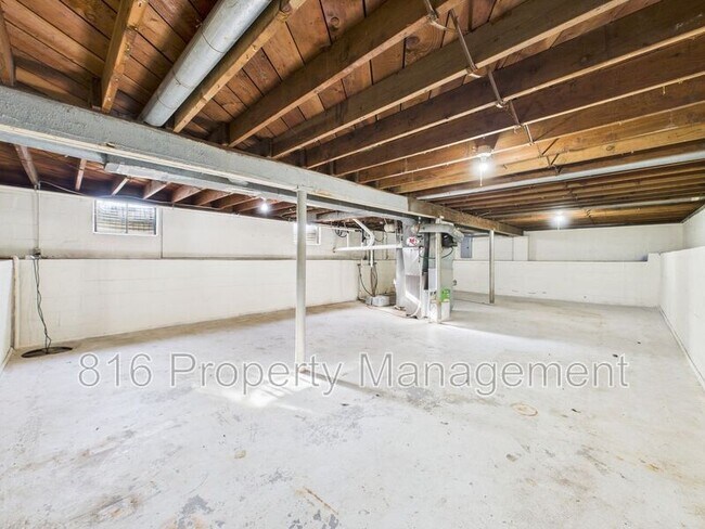 Building Photo - 6903 E 113 Terrace