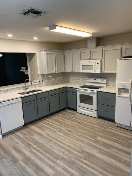 Kitchen Renovation - 13661 Teague Ln